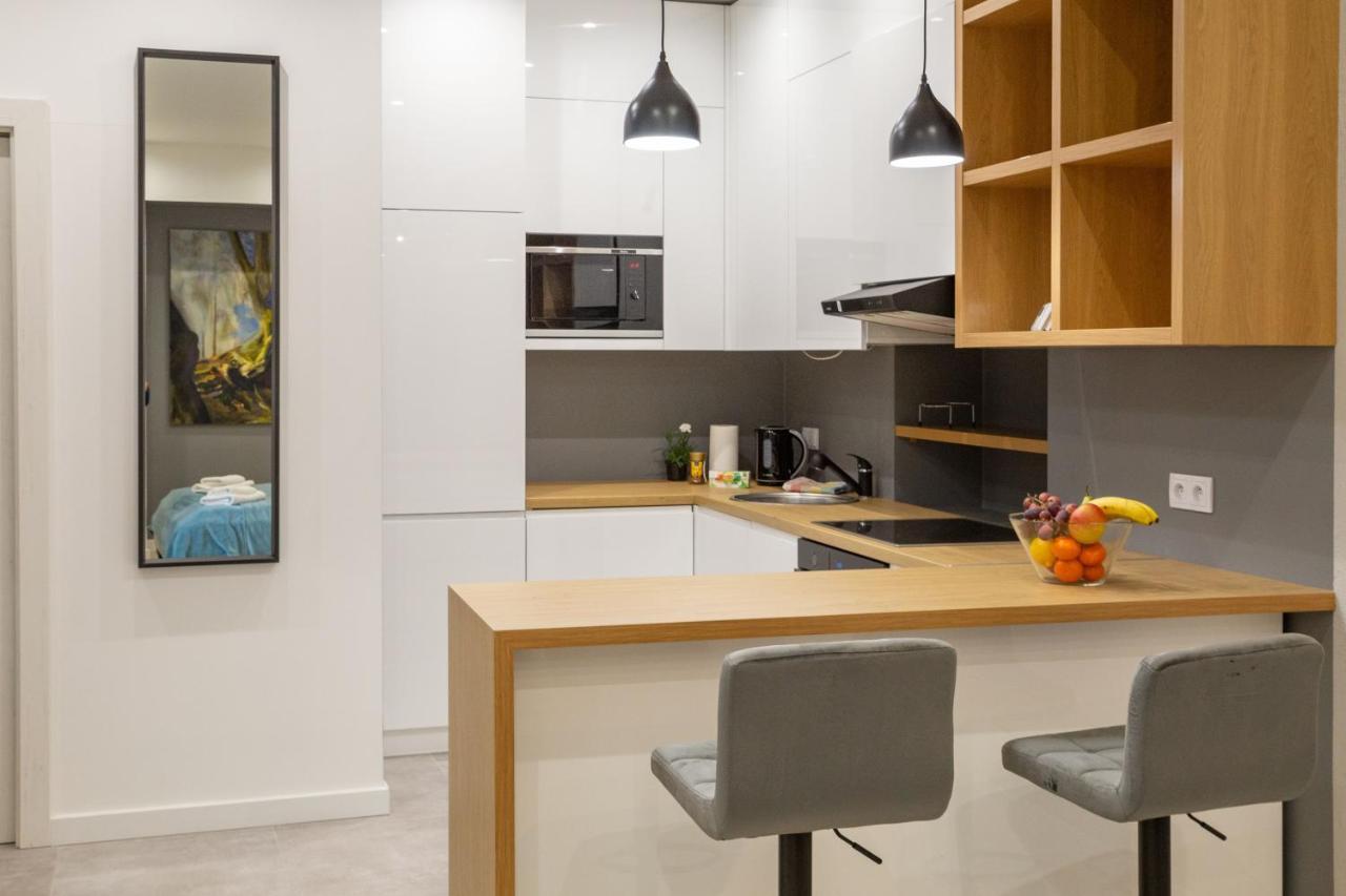 Shy But Shining! Lovely, Stylish & Fully Equipped. Apartment Krakow Exterior photo